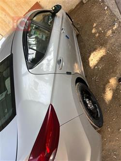 هیۆندای ئەلەنترا